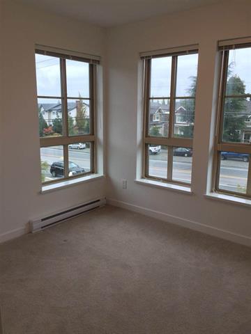 Beautiful and new Paint 4Br 4Ba Townhouse in South Surrey For Rent