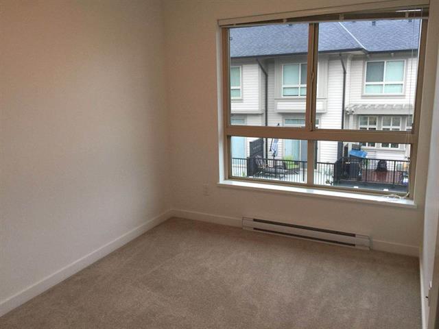 Beautiful and new Paint 4Br 4Ba Townhouse in South Surrey For Rent