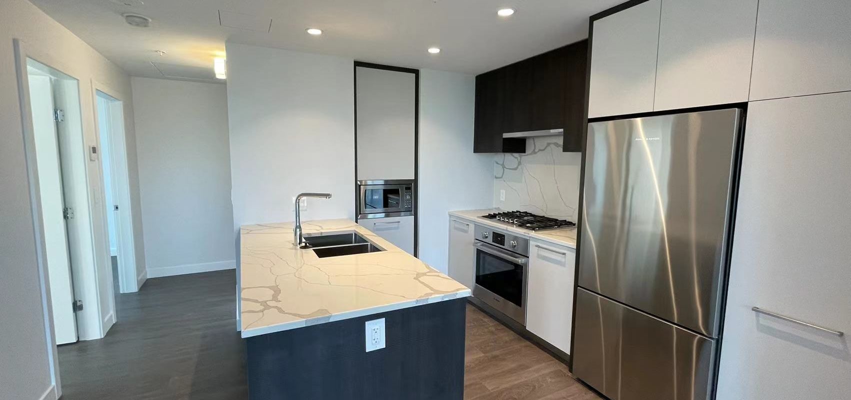 Burquitlam Brand New 3br/2ba Condo, Walking distance to Lougheed Mall