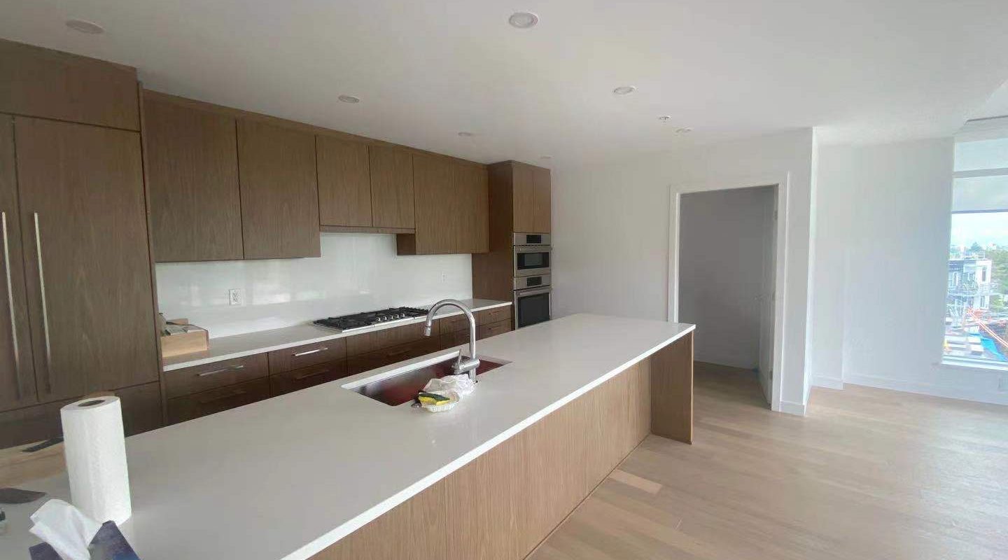 Luxury Condo 2br 2ba Unit in Queen Elizabeth Park for Rent