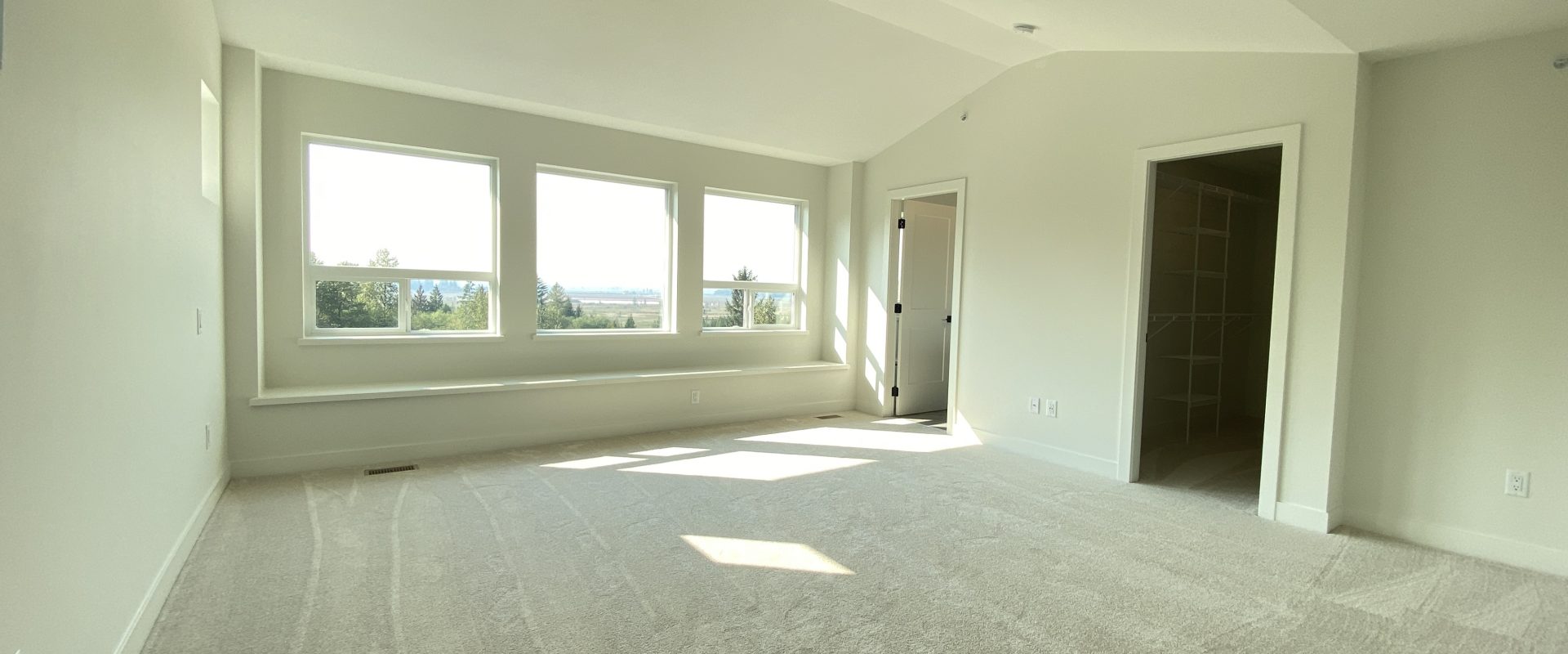 Maple Ridge Brand New House Main Unit For Rent