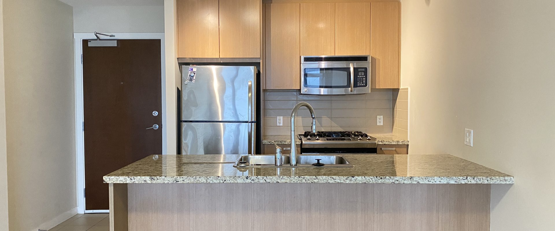 Burnaby Highgate Luma Spacious 2 Br Condo for Rent