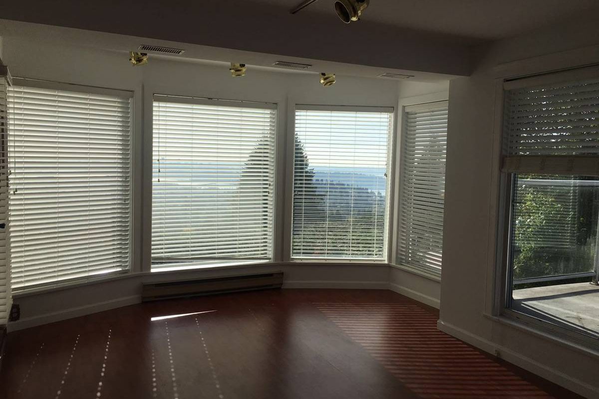 West Vancouver well maintained 4 Bedroom House For Rent