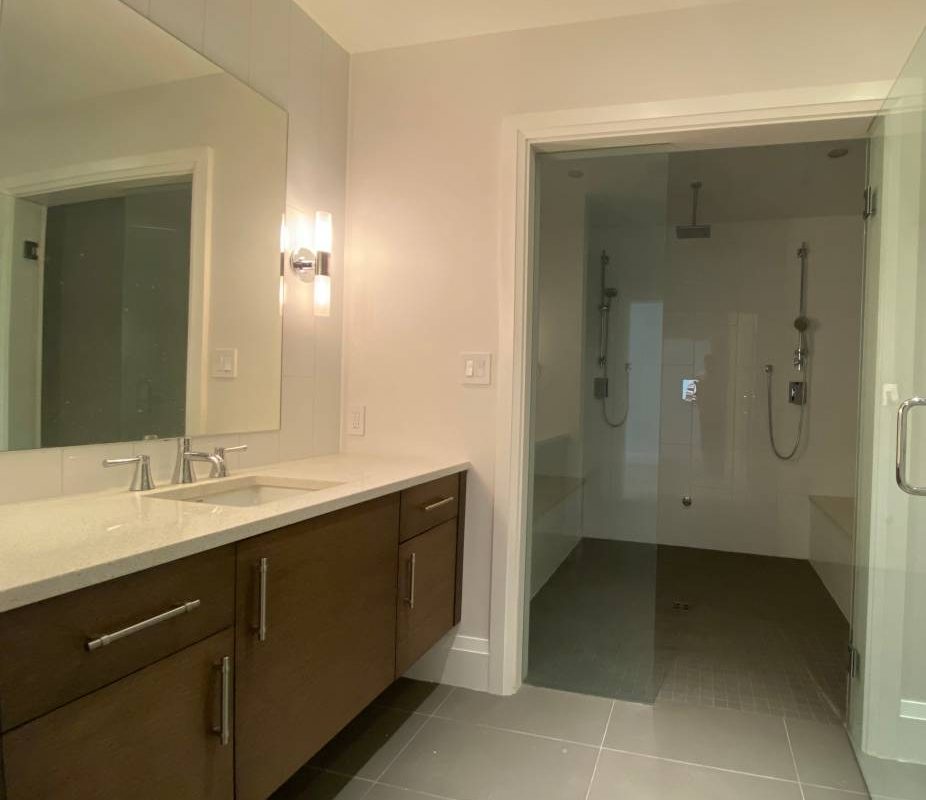 West Vancouver Luxury BSMT 2 Bedroom For Rent