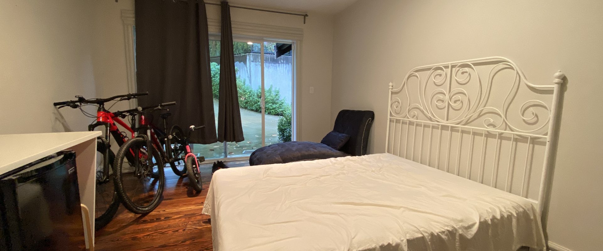 West Vancouver Spacious Studio for rent