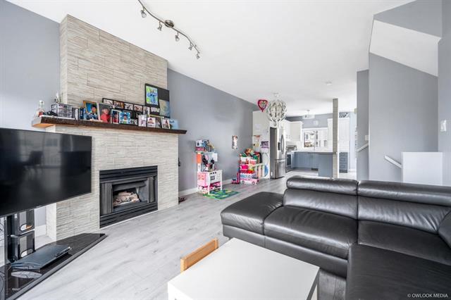 Richmond East Cambie Townhouse For Sale