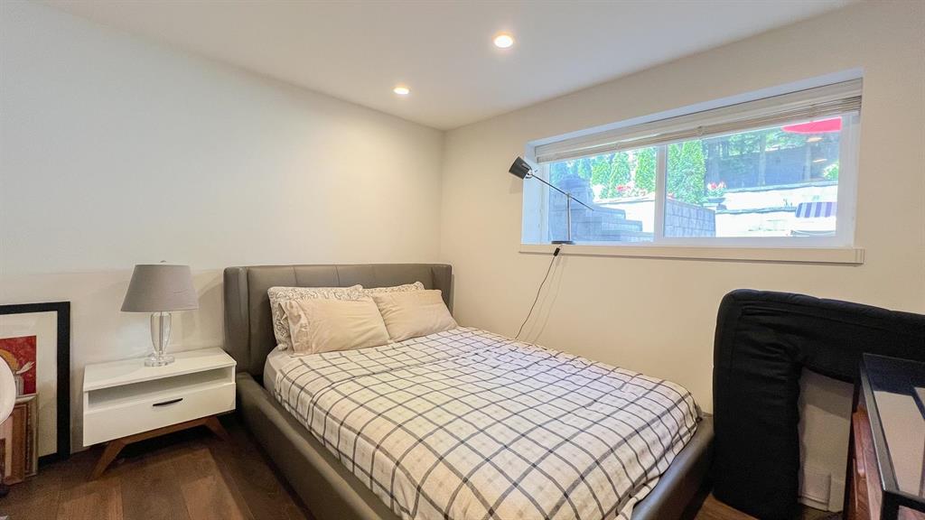 West Vancouver Ambleside newly renovated family home for rent