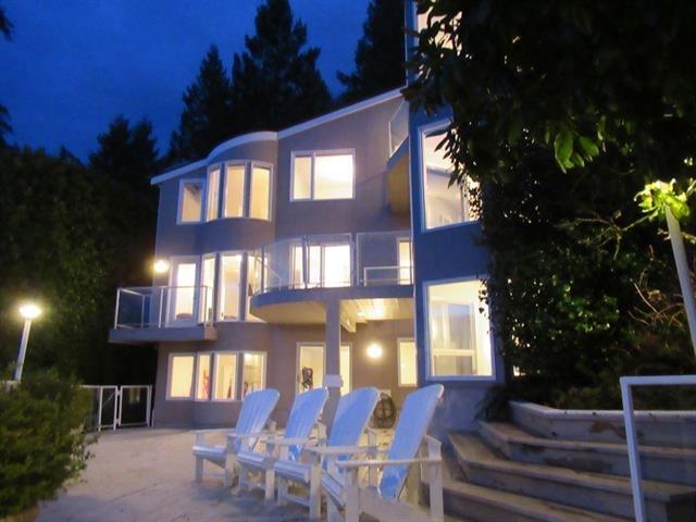 West Vancouver Gorgeous Waterfront House