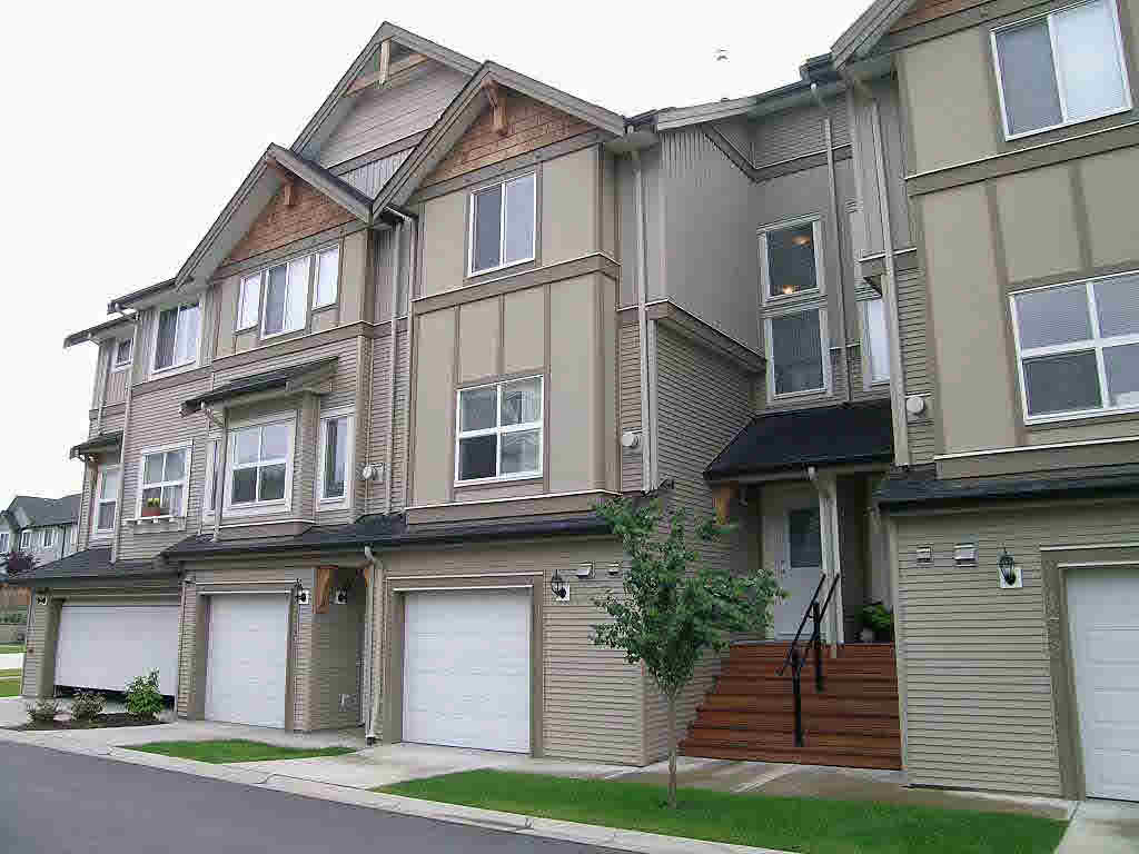 Port Coquitlam Well Maintained 3 Bedrooms House for Rent