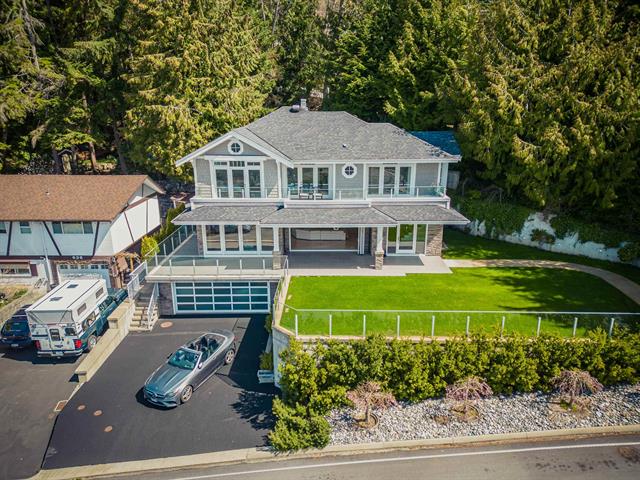 North Vancouver Gorgeous House for Sale