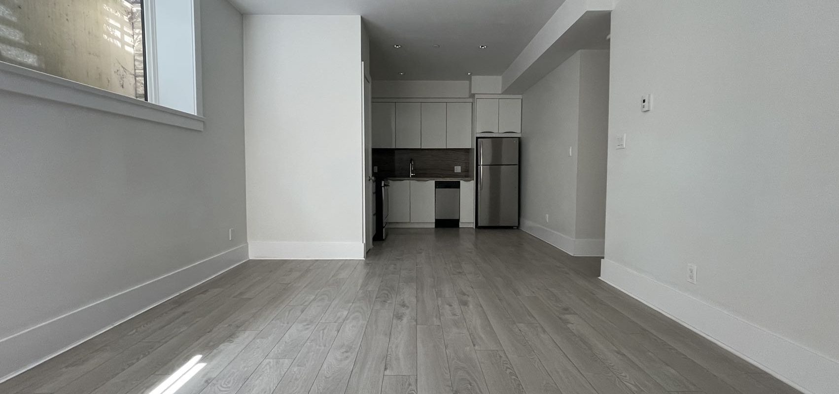 West Vancouver Ambleside Beautiful House Basement for Rent