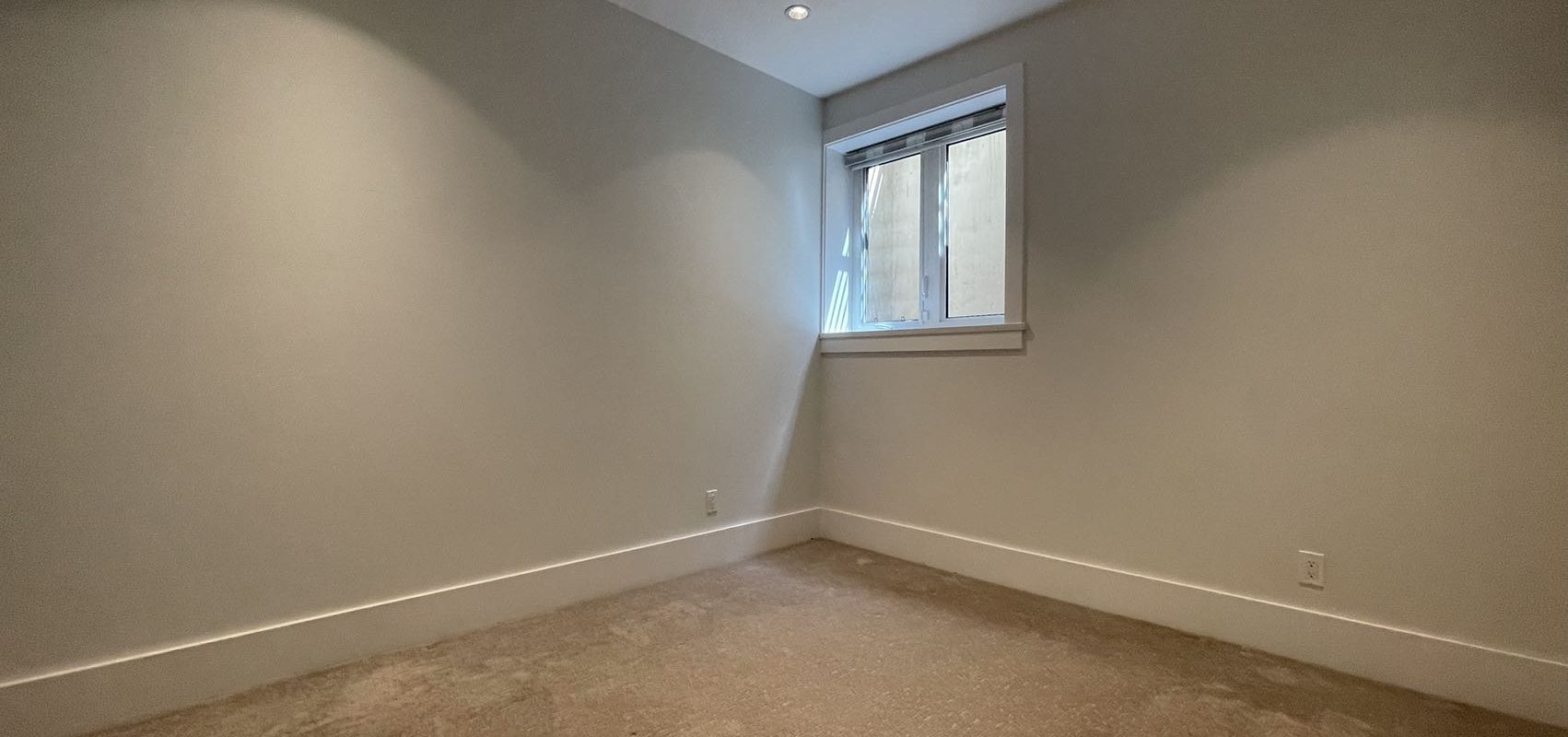 West Vancouver Ambleside Beautiful House Basement for Rent