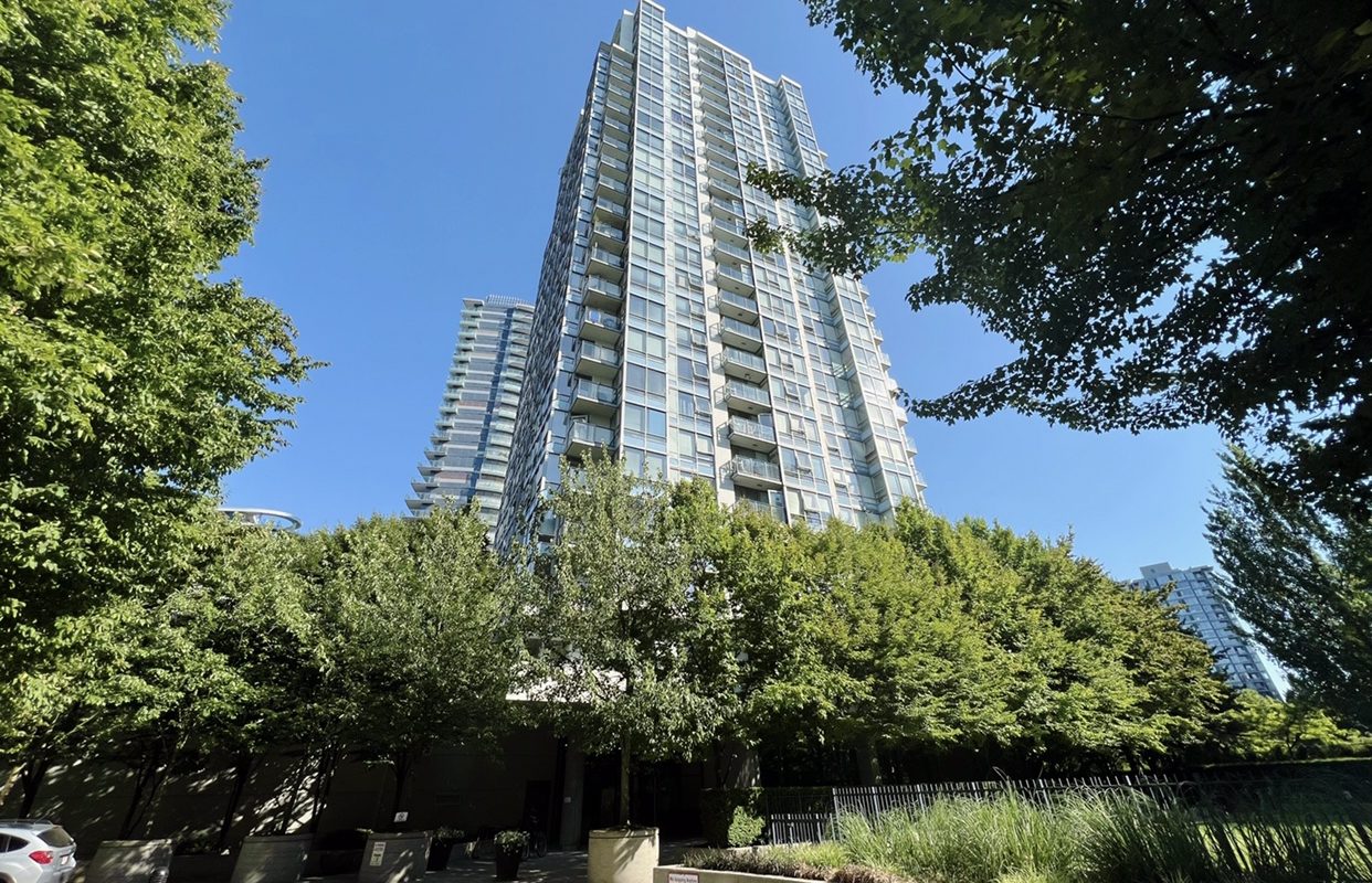 Yaletown 2Bedrooms Plus 1 Den condo for Rent