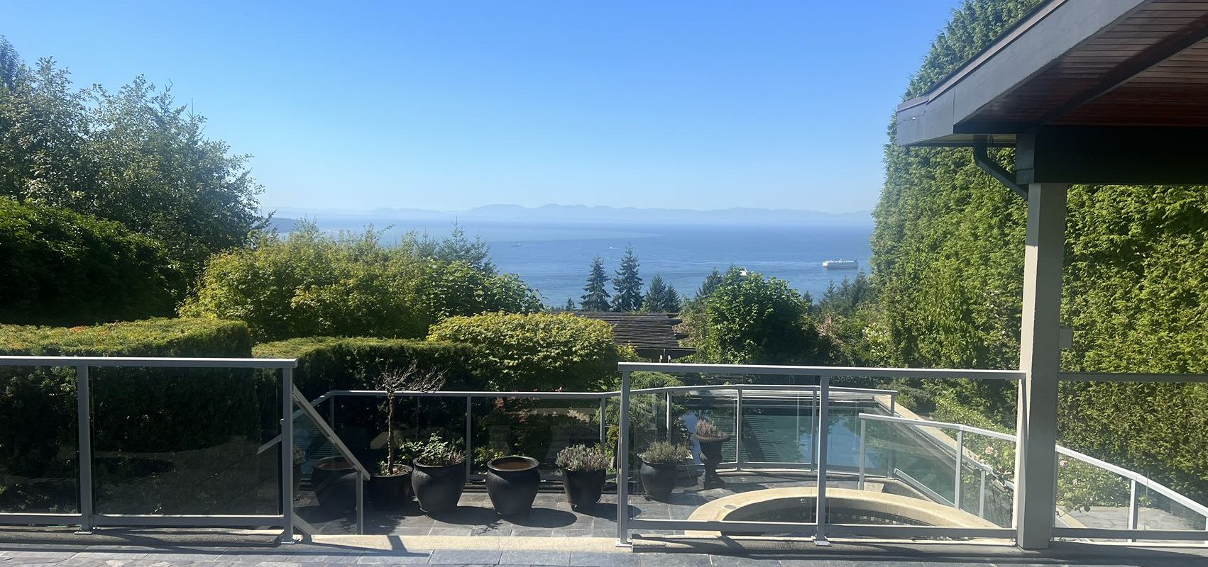 West VANCOUVER Fantastic Ocean View Spacious 3BED 4BATH House for Rent