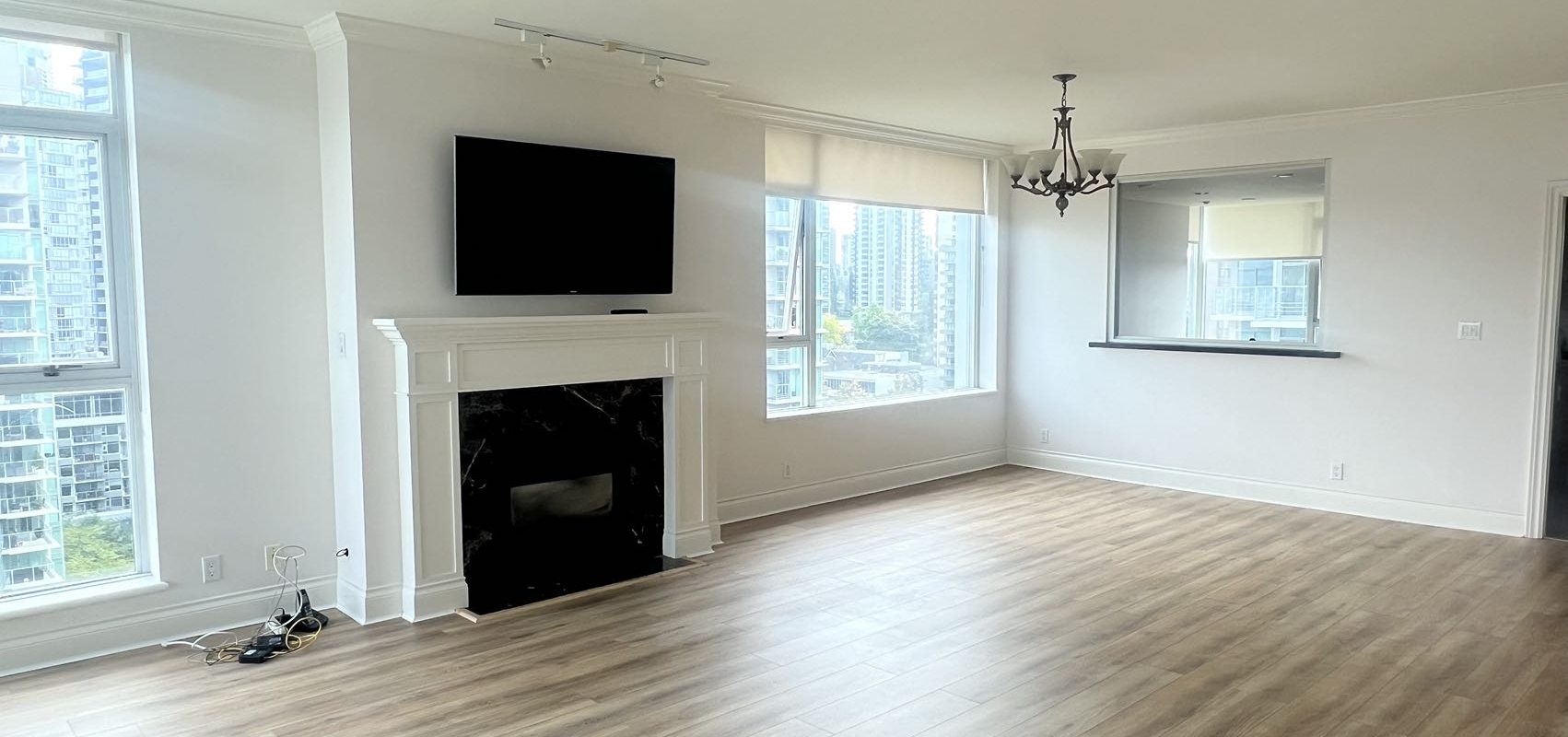 Coal Harbour Waterfront Extra Large 3 Bedroom Condo 2 Parking For Rent