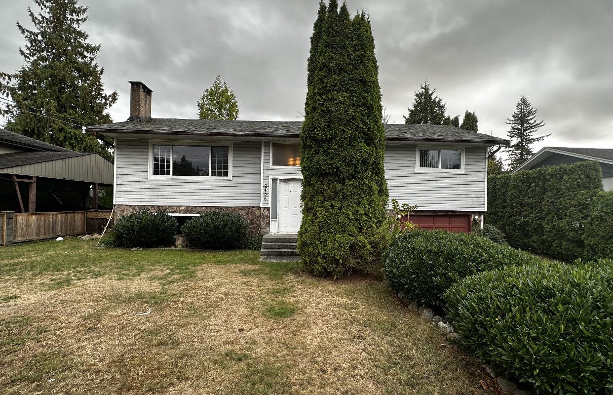 Coquitlam Spacious House 4 br/2ba for Rent