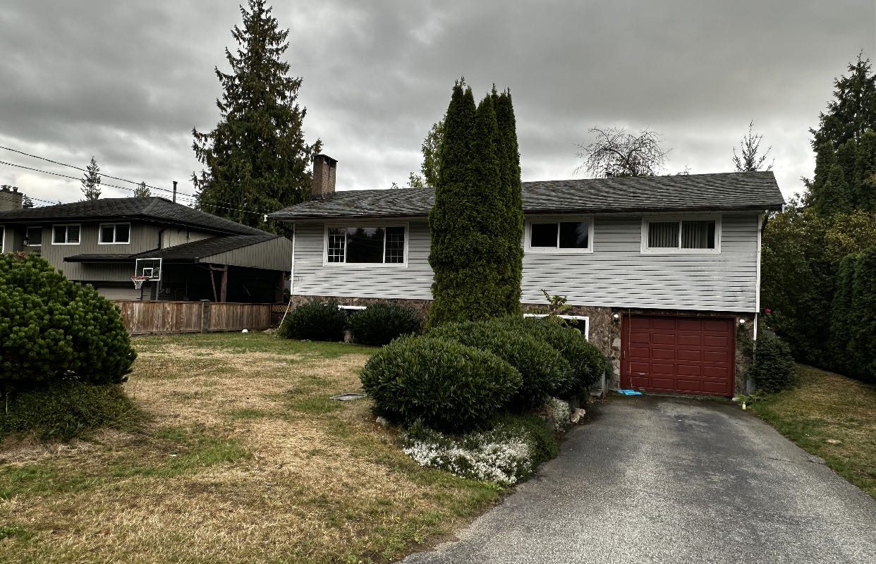 Coquitlam Spacious House 4 br/2ba for Rent