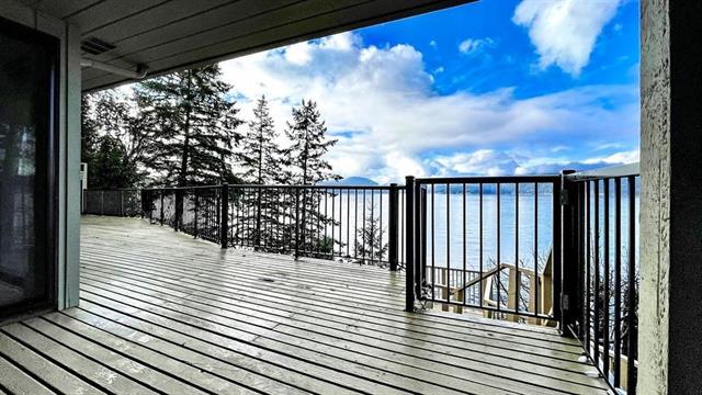 Amazing OceanView House in West Vancouver For Sale