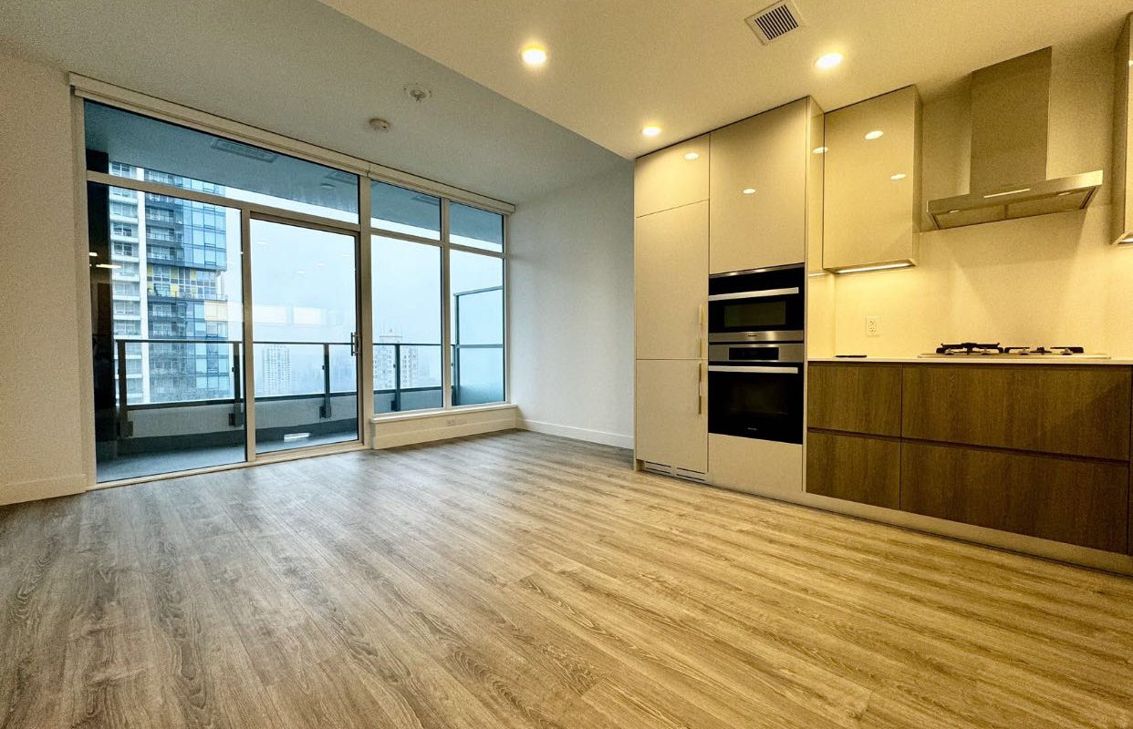 Highline Metrotown Brand New luxurious 1Bd+Jr.Bd/1Ba Suite For Rent
