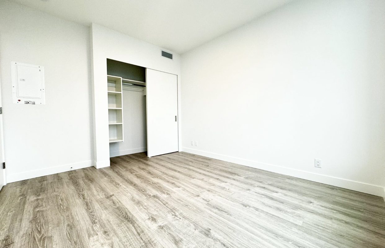 Highline Metrotown Brand New luxurious 1Bd+Jr.Bd/1Ba Suite For Rent