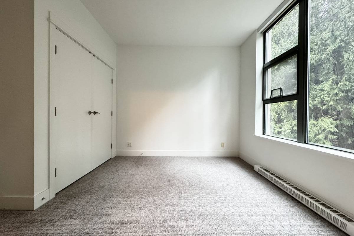 West Vancouver Cypress Park Panoramic View 3 Bd/3Ba Condo For Rent