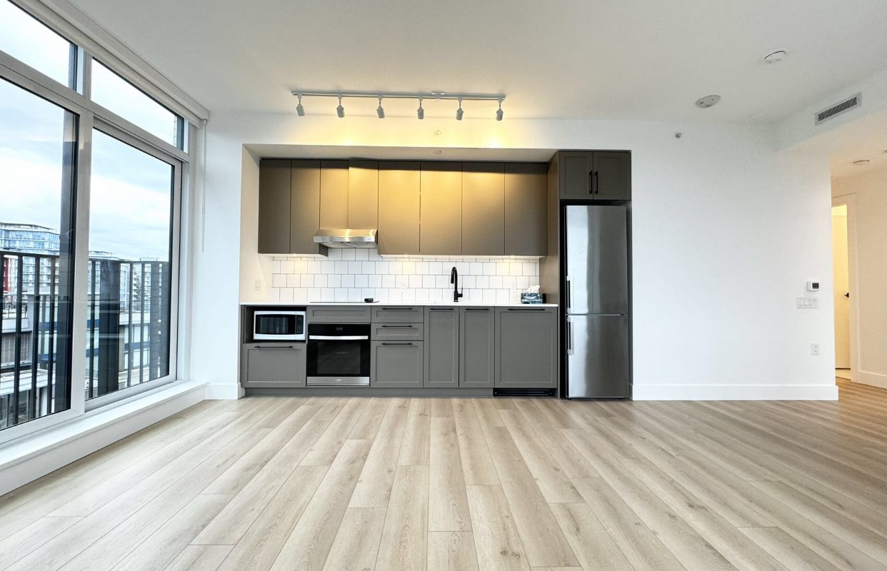 SFU Ocean& City View Brand New 850sf 2 Bed 2 Bath Available