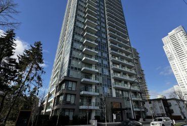 Metrotown Great Location Condo 2 Bed/ 2 Bath For Rent
