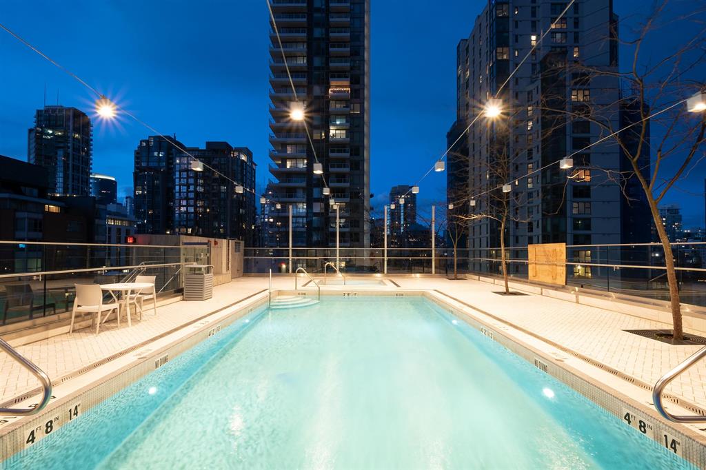 Luxurious Yaletown 3Bedrooms Spacious Condo For Rent