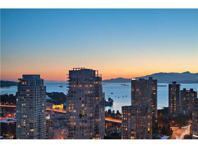 Downtown Vancouver 2 Bedroom 2 Bath Spectacular View Apartment