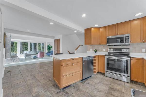 Renovated brand new family home in cypress estate West Van (Cypress Estate Park)