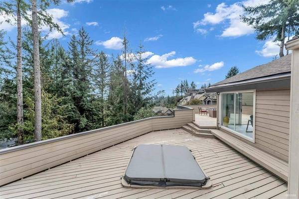 Renovated brand new family home in cypress estate West Van (Cypress Estate Park)