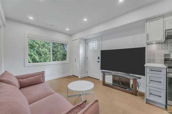 Renovated brand new family home in cypress estate West Van (Cypress Estate Park)