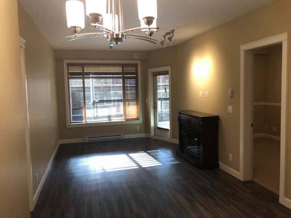 Langley Willoughby Heights – Large Condo in Walnut Ridge 4!