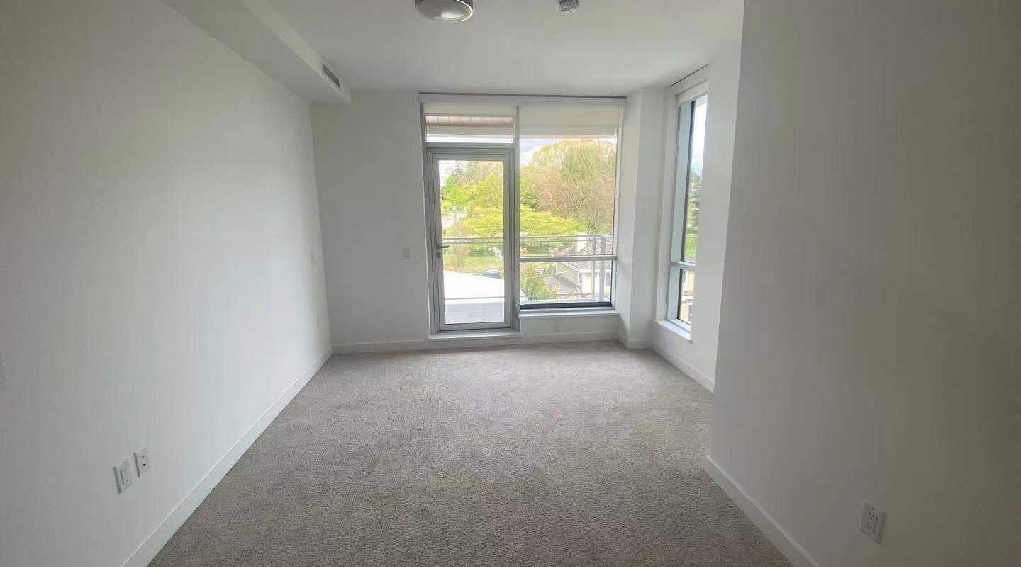 Luxury 2 bedroom with A/C in Queen Elizabeth Park for Rent