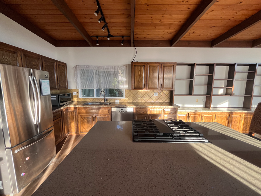 Stunning Home with Ocean & Downtown Views in British Properties