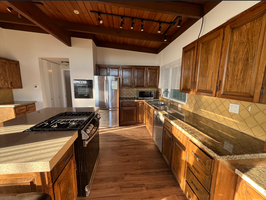 Stunning Home with Ocean & Downtown Views in British Properties