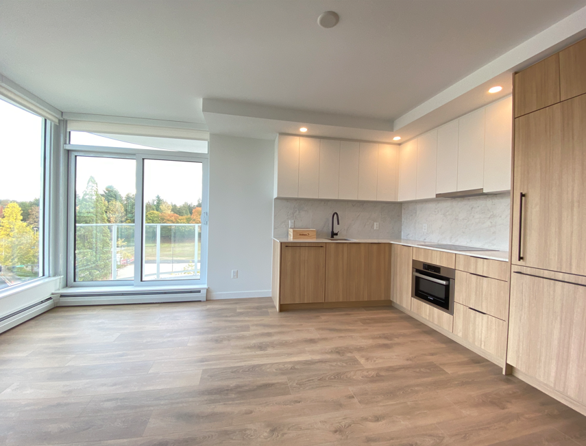 Surrey Centre Georgetown Brand new 2 br Condo for Rent