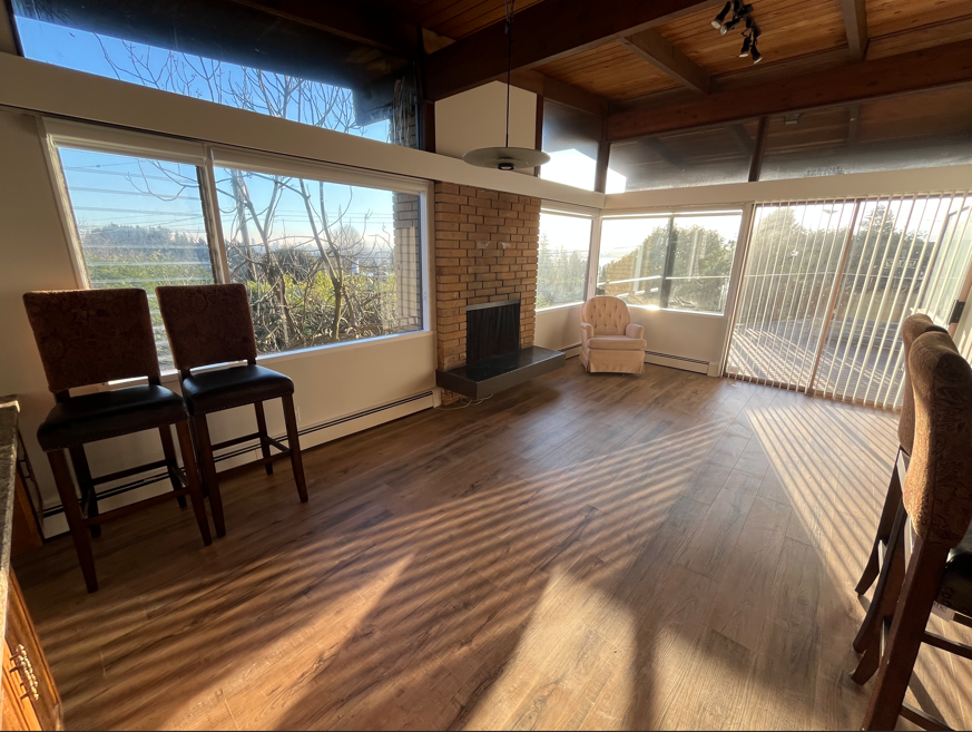 Stunning Home with Ocean & Downtown Views in British Properties