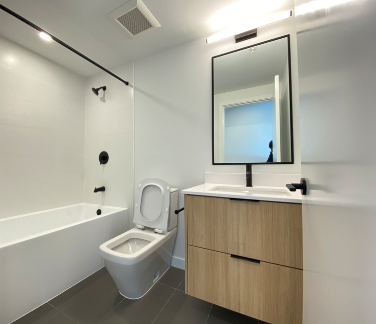 Surrey Centre Georgetown Brand new 2 br Condo for Rent