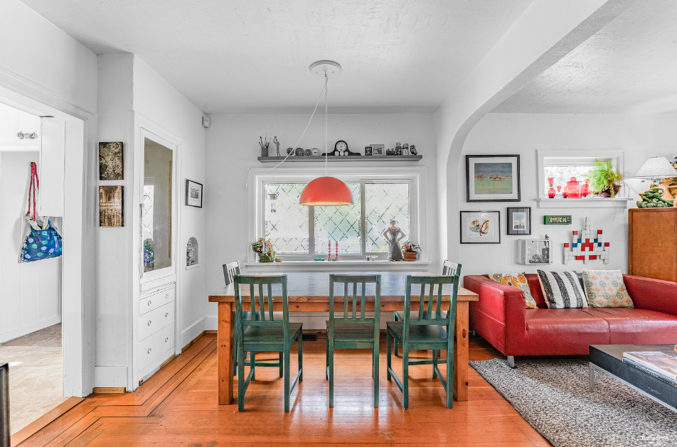 Charming House in Metrotown/Southslope – Great Location!!