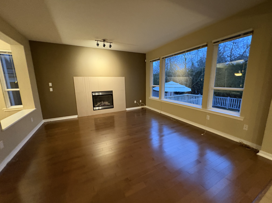 Beautiful Morgan Creek in Surrey with Landscaped Yard!