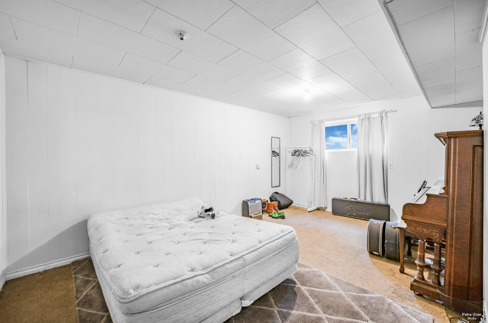 Charming House in Metrotown/Southslope – Great Location!!