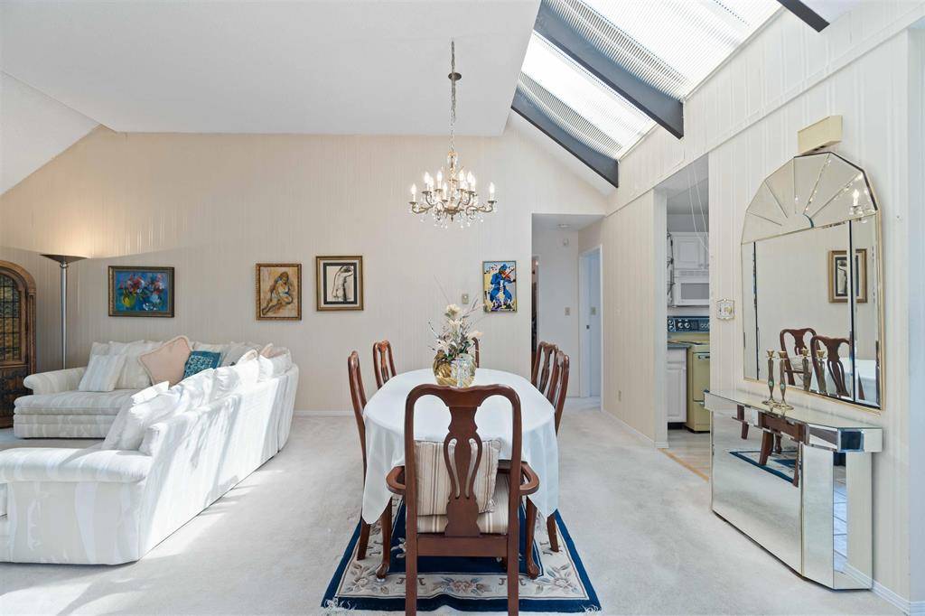 Langara Estates Spacious 3 Bd/2Ba Lake View Apartment For Rent