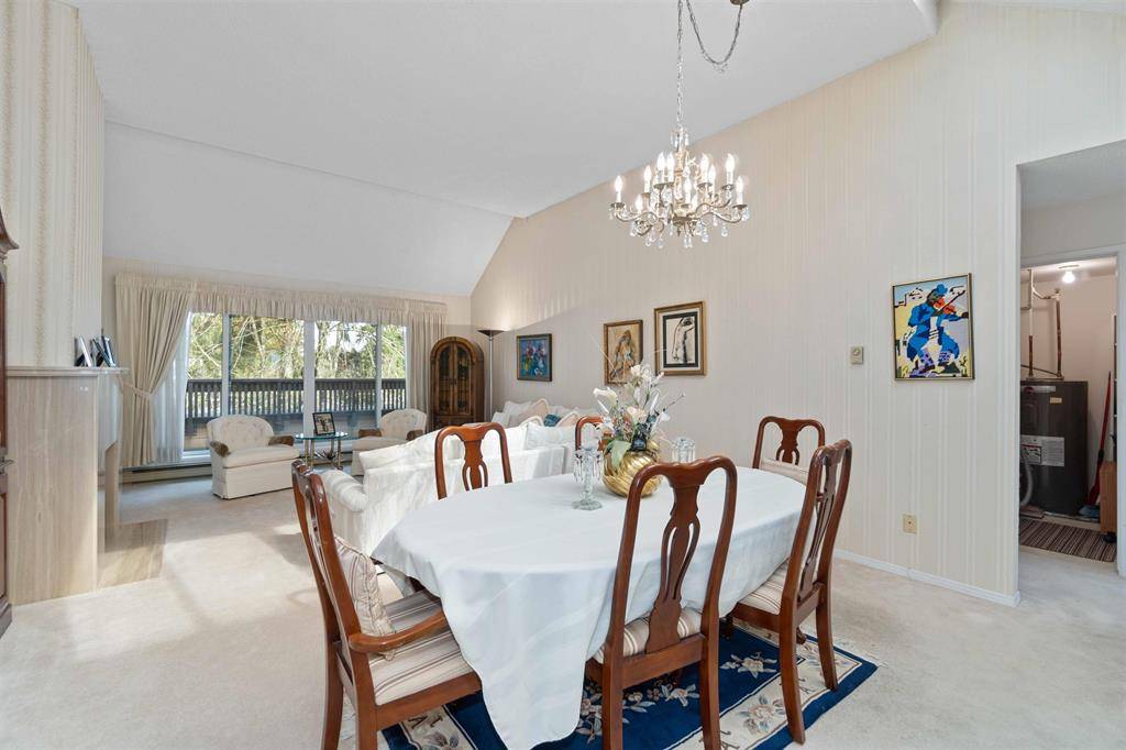 Langara Estates Spacious 3 Bd/2Ba Lake View Apartment For Rent