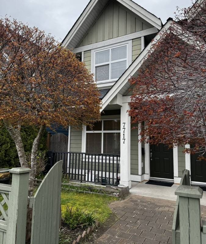 Closed to Richmond Center Spacious 3Bd/3Ba Duplex Home For Rent