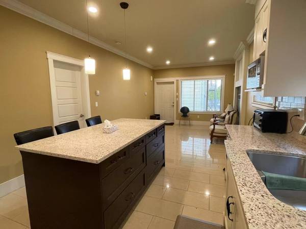 Richmond Broadmoor Well-Maintained Two Stories Fully Furnished House