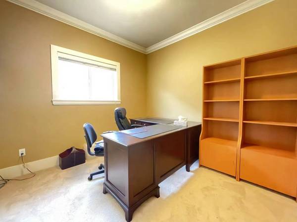 Richmond Broadmoor Well-Maintained Two Stories Fully Furnished House