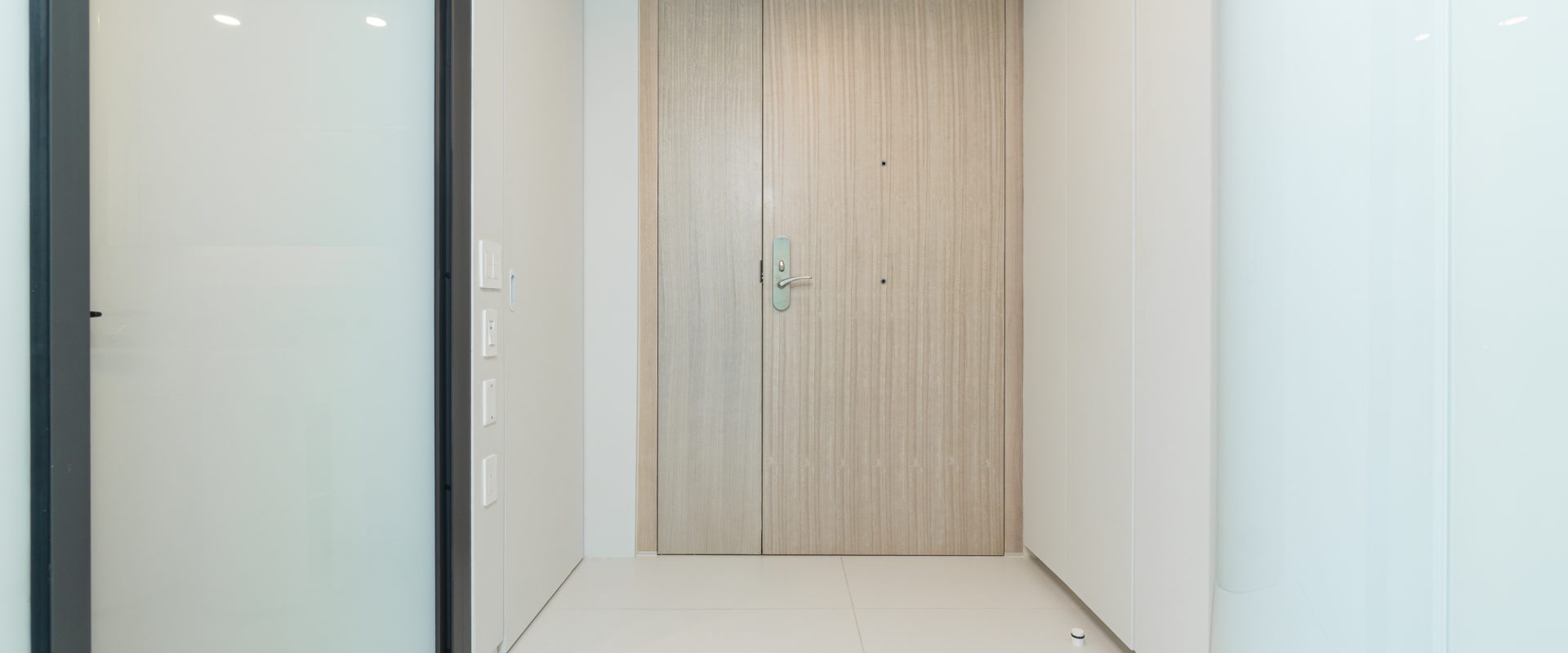 A Landmark of Luxury in Downtown Vancouver Brand New 2br/2ba For Rent!