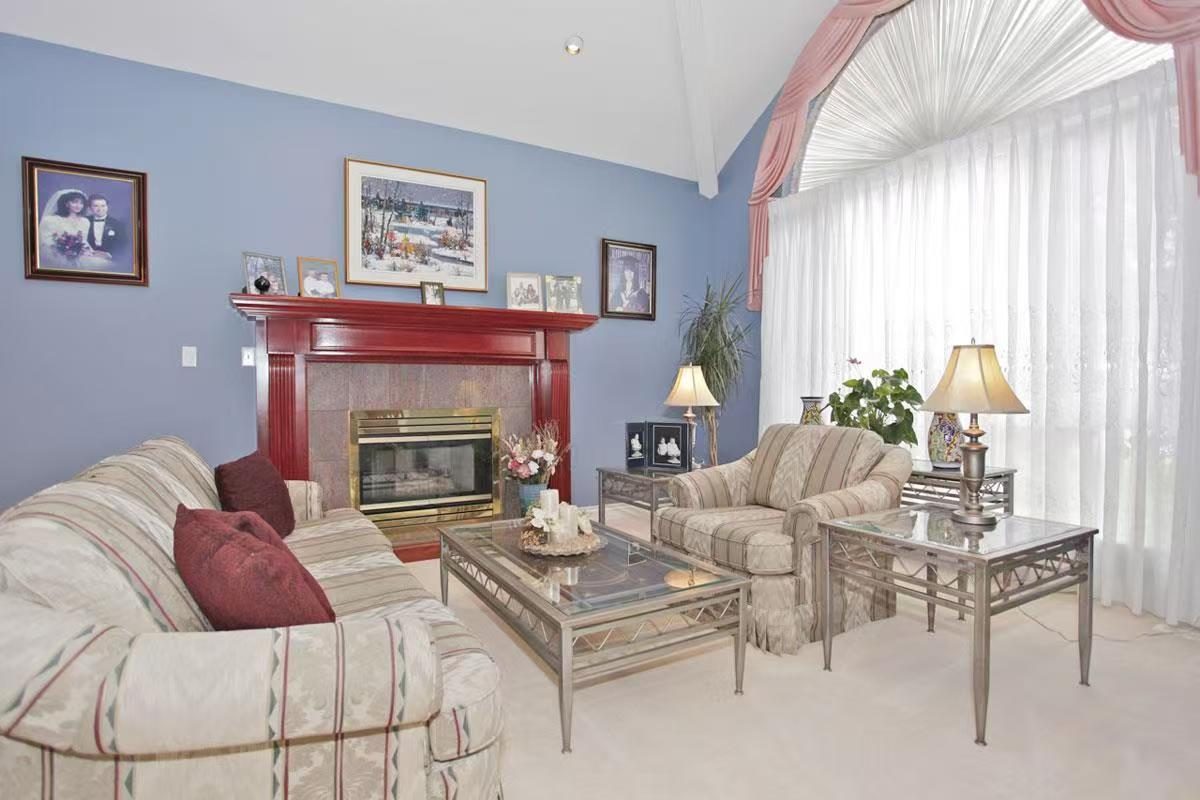 Surrey Fraser Heights 4 Bd/3 Ba Well Maintained House For Rent