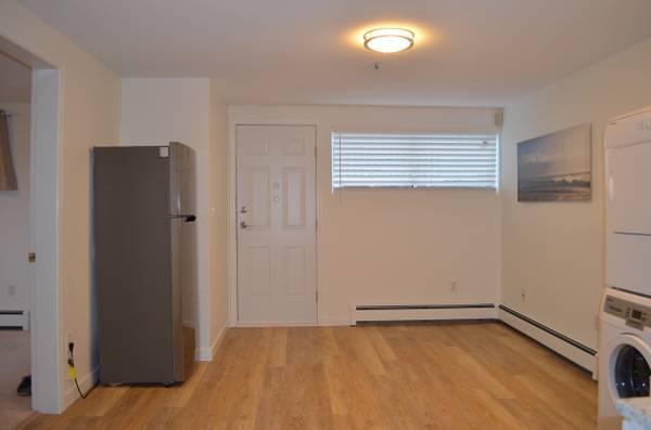 Charming 2-Bedroom Home for Rent, Just Steps from Rupert Park